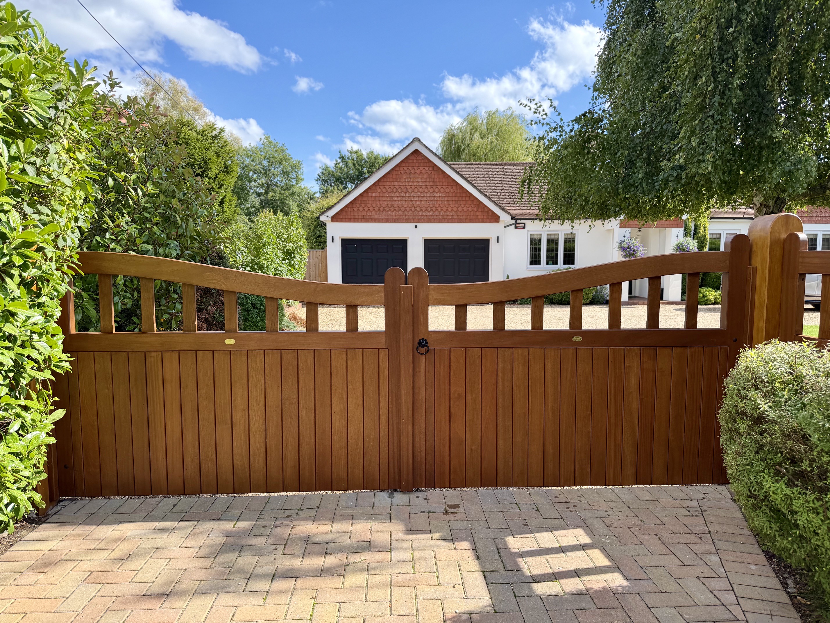 Timber Picket Double Driveway Gates